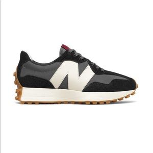 New balance 327 - “black/white/gum” brand new!